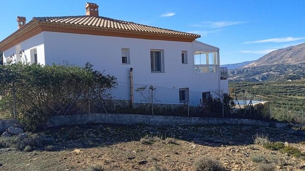 Foto 1 de Chalet en venta en Castril de 4 habitaciones con terraza y piscina