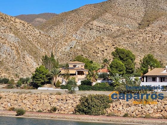 Foto 1 de Xalet en venda a Cuevas del Almanzora pueblo de 4 habitacions amb terrassa i piscina
