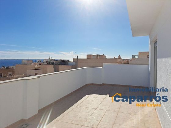 Foto 1 de Venta de piso en Playa de Garrucha de 4 habitaciones con terraza y garaje
