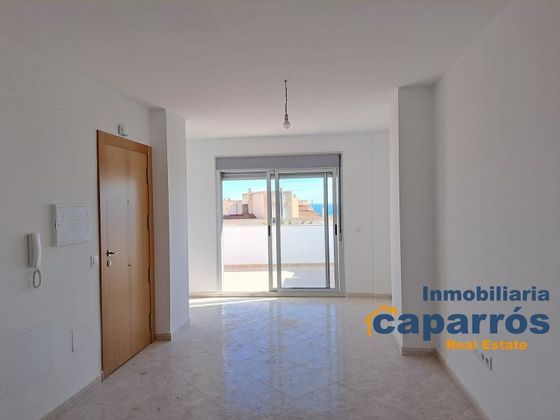 Foto 2 de Pis en venda a Playa de Garrucha de 4 habitacions amb terrassa i garatge