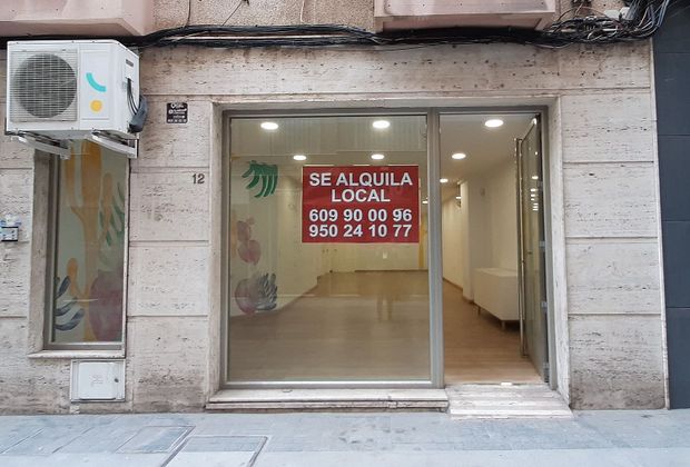 Foto 1 de Local en alquiler en calle Zaragoza de 96 m²