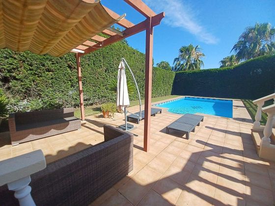 Foto 2 de Alquiler de chalet en calle Buenavista de 5 habitaciones con terraza y piscina