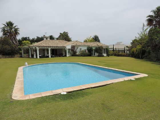 Foto 1 de Chalet en alquiler en Sotogrande Costa de 4 habitaciones con terraza y piscina