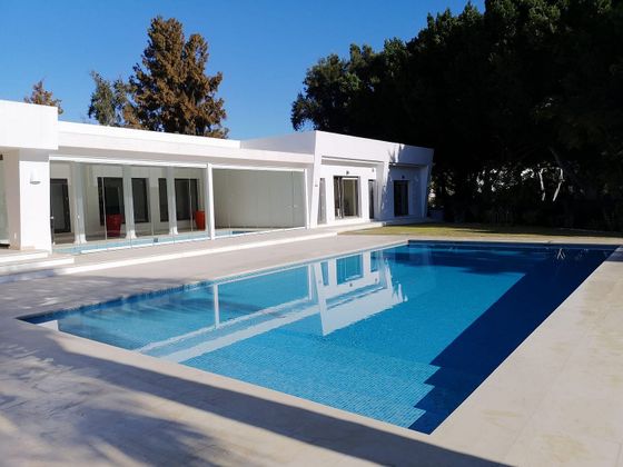 Foto 2 de Xalet en venda a calle Sebastián Elcano de 6 habitacions amb terrassa i piscina