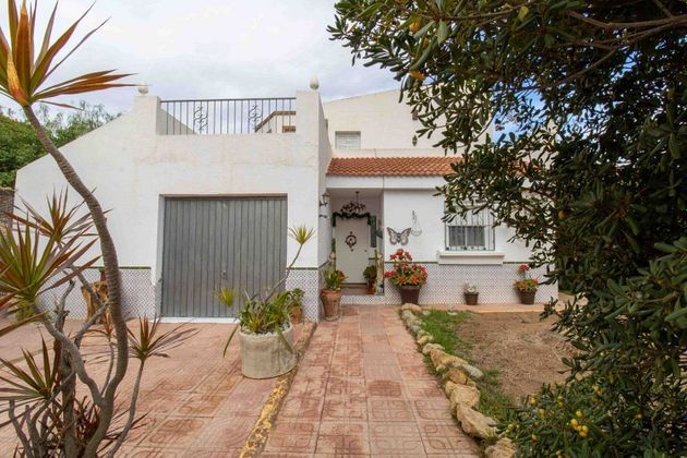 Foto 1 de Xalet en venda a El Sabinar – Urbanizaciones – Las Marinas – Playa Serena de 4 habitacions amb terrassa i jardí