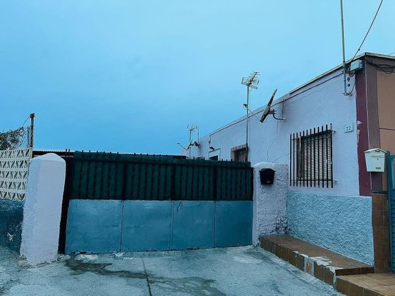 Foto 1 de Venta de chalet en Puebla de Vícar de 6 habitaciones con terraza y jardín