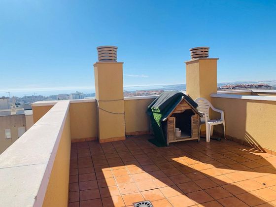 Foto 2 de Àtic en venda a Aguadulce Sur de 3 habitacions amb terrassa i balcó