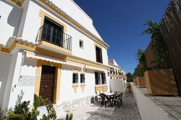 Foto 2 de Casa en venda a Las Marinas - Pueblo Laguna de 2 habitacions amb terrassa i piscina