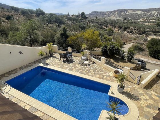 Foto 2 de Xalet en venda a Sorbas de 6 habitacions amb terrassa i piscina