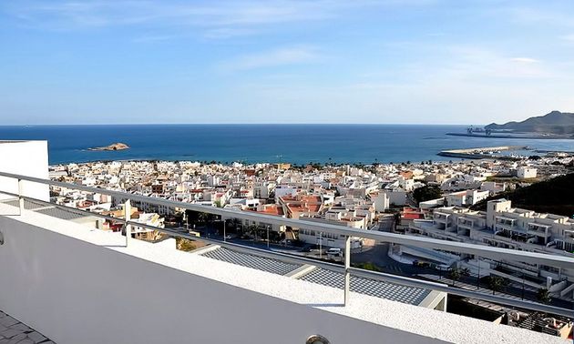 Foto 1 de Àtic en venda a calle El Fielato de 2 habitacions amb terrassa i piscina