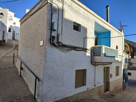 Foto 1 de Venta de casa en calle Barranco de 4 habitaciones con terraza y balcón