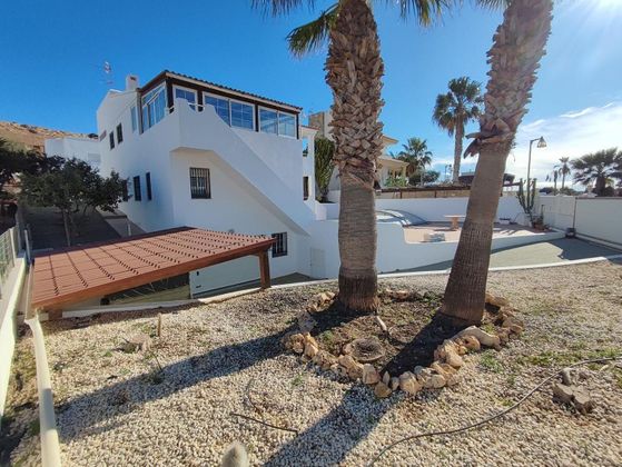 Foto 1 de Chalet en venta en Almerimar - Balerma - San Agustín - Costa de Ejido de 5 habitaciones con terraza y piscina