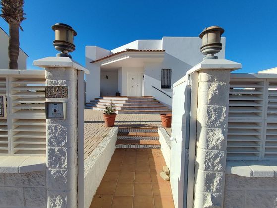 Foto 2 de Chalet en venta en Almerimar - Balerma - San Agustín - Costa de Ejido de 5 habitaciones con terraza y piscina
