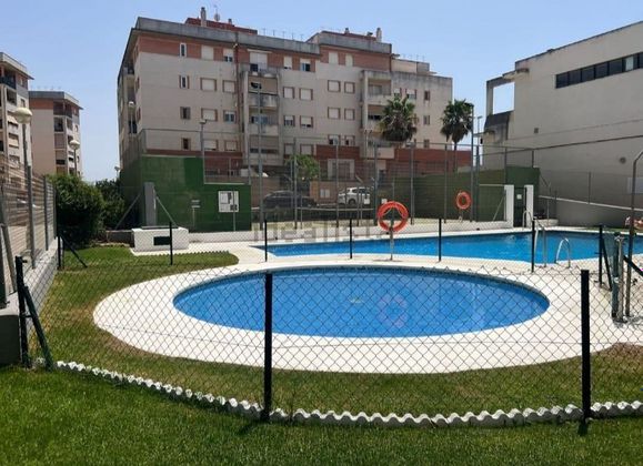 Foto 1 de Venta de piso en Puerto Real de 3 habitaciones con terraza y piscina