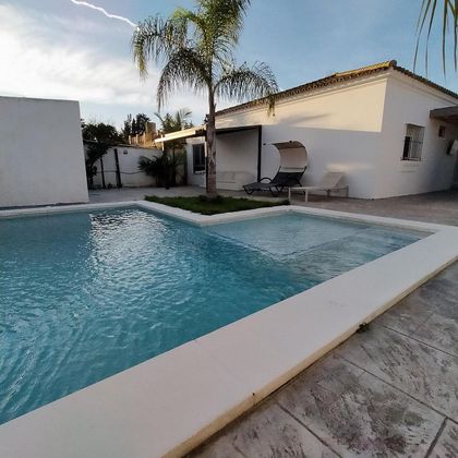 Foto 1 de Casa en venta en Pinar de los Franceses - Marquesado de 3 habitaciones con piscina y garaje