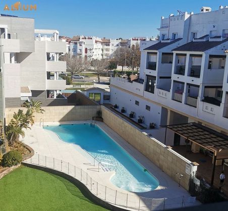 Foto 2 de Pis en venda a Virgen del Mar - Zona Mercadona de 2 habitacions amb terrassa i piscina