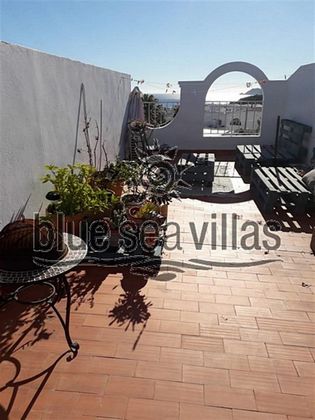 Foto 2 de Casa adossada en venda a calle Miguel Hernández de 2 habitacions amb terrassa i piscina