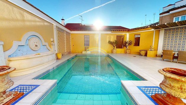 Foto 1 de Xalet en venda a Casco Histórico  - Ribera - San Basilio de 5 habitacions amb terrassa i piscina