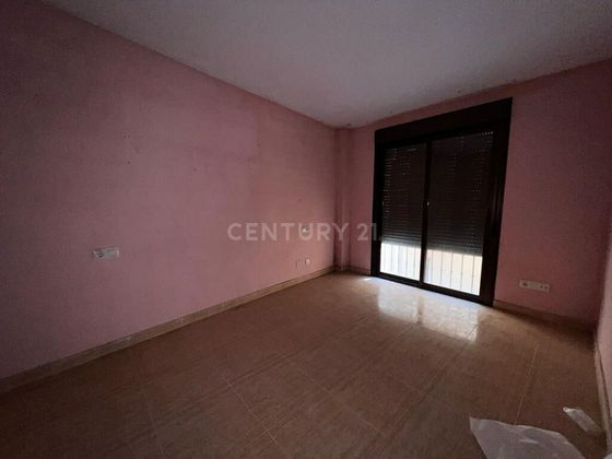Foto 1 de Venta de piso en calle Magisterio de 1 habitación y 74 m²
