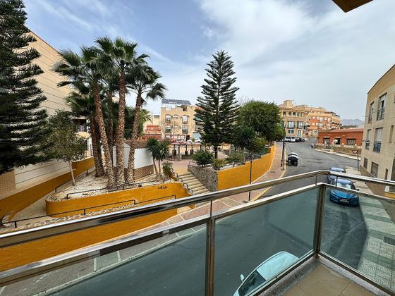 Foto 1 de Pis en venda a calle Bellavista de 2 habitacions amb terrassa i piscina
