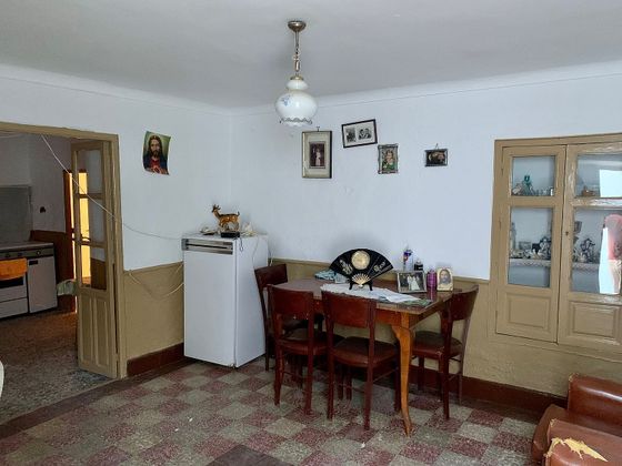 Foto 2 de Casa adossada en venda a calle Coso de 3 habitacions i 84 m²