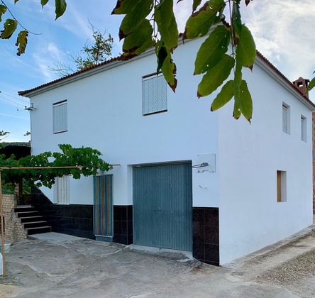Foto 1 de Casa en venda a Iznájar de 5 habitacions amb terrassa i garatge