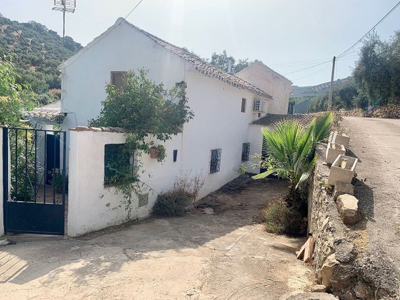 Foto 1 de Casa en venda a Iznájar de 4 habitacions amb terrassa i piscina
