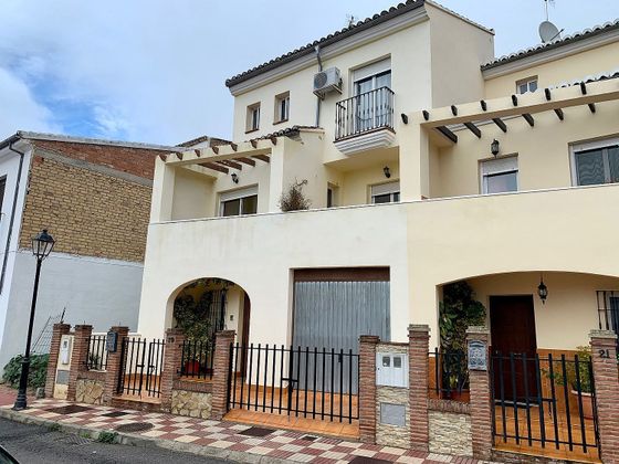 Foto 1 de Casa en venda a Archidona de 3 habitacions amb terrassa i garatge