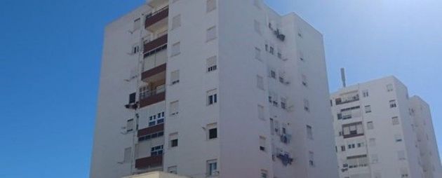 Foto 1 de Venta de piso en calle Batalla del Salado de 3 habitaciones con ascensor