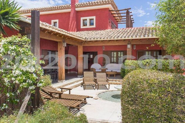 Foto 2 de Chalet en venta en Cuevas del Almanzora pueblo de 5 habitaciones con terraza y piscina