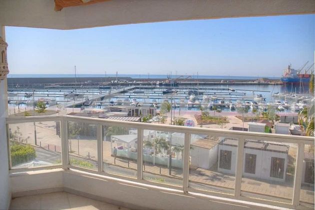 Foto 1 de Pis en venda a Puerto de Garrucha de 3 habitacions amb terrassa i ascensor