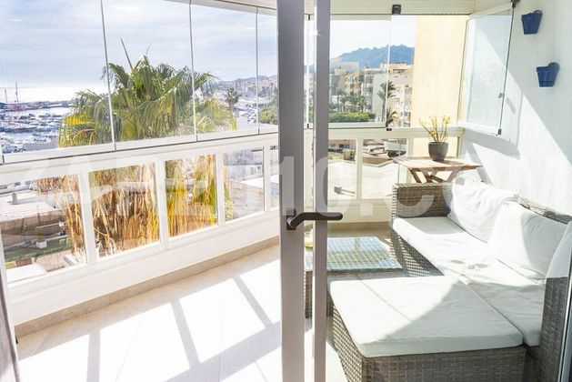 Foto 2 de Pis en venda a Puerto de Garrucha de 3 habitacions amb terrassa i aire acondicionat