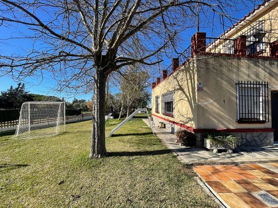 Foto 2 de Casa rural en venda a Puerto Real de 4 habitacions amb terrassa i garatge