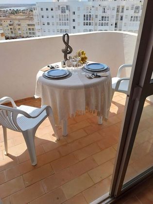 Foto 1 de Venta de piso en Puerto Real de 3 habitaciones con terraza y piscina