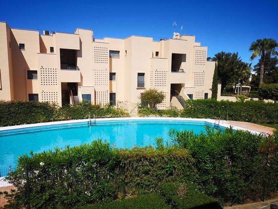 Foto 1 de Pis en lloguer a plaza De Europa de 2 habitacions amb terrassa i piscina