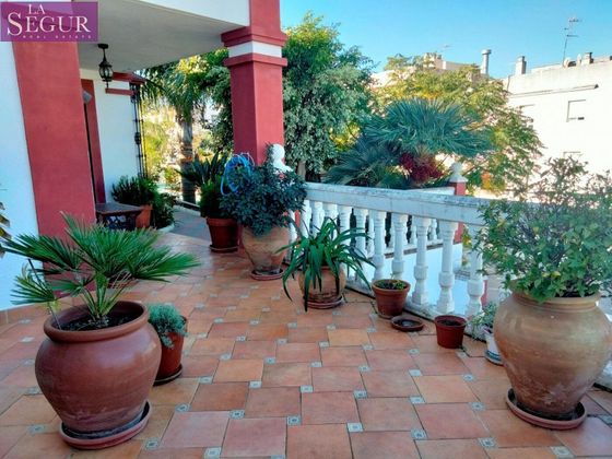 Foto 1 de Chalet en venta en Medina-Sidonia de 2 habitaciones con terraza y piscina