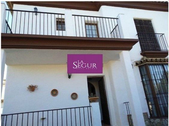 Foto 1 de Casa adossada en venda a Medina-Sidonia de 3 habitacions amb terrassa i piscina