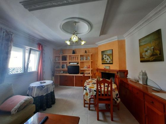 Foto 2 de Pis en venda a Conil de 3 habitacions amb aire acondicionat