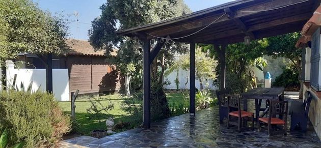 Foto 2 de Casa rural en venta en Barrio Nuevo de 4 habitaciones con piscina y jardín