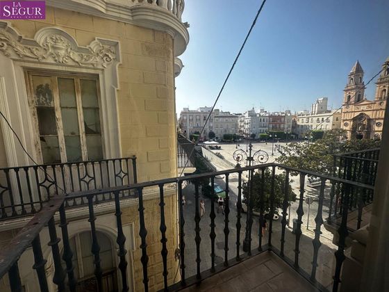 Foto 1 de Pis en venda a Mentidero - Teatro Falla - Alameda de 4 habitacions amb balcó