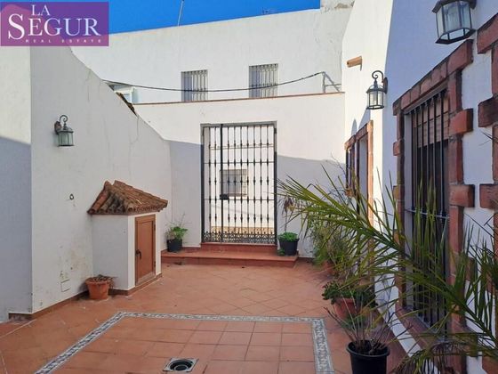 Foto 1 de Casa en venda a Benalup-Casas Viejas de 3 habitacions amb terrassa