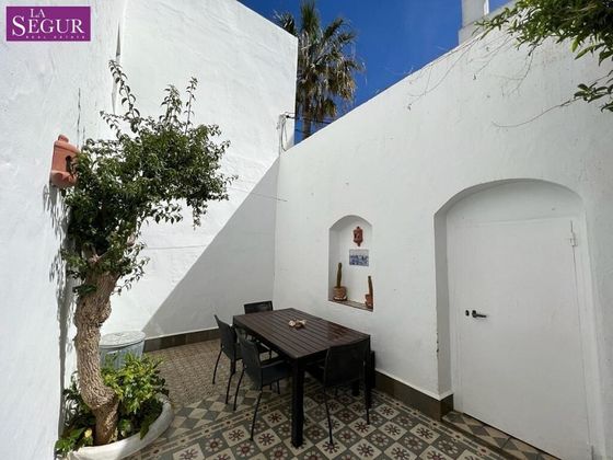 Foto 1 de Casa en venda a Barbate ciudad de 3 habitacions amb terrassa i balcó