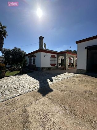 Foto 2 de Casa rural en venda a Conil de 3 habitacions amb terrassa i piscina