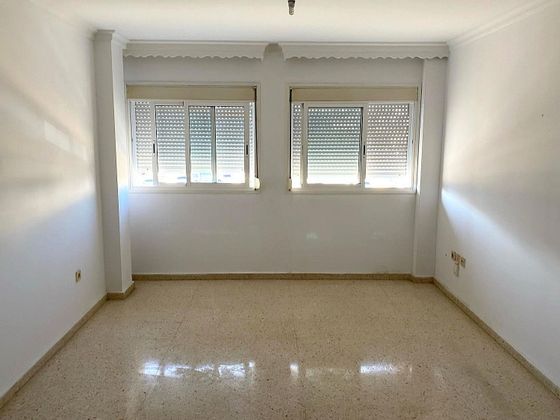 Foto 2 de Venta de piso en Barbate ciudad de 3 habitaciones y 76 m²