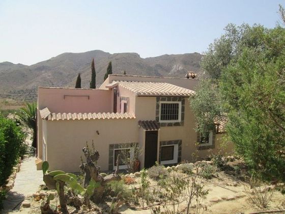 Foto 2 de Casa rural en venta en Sorbas de 4 habitaciones con terraza y garaje