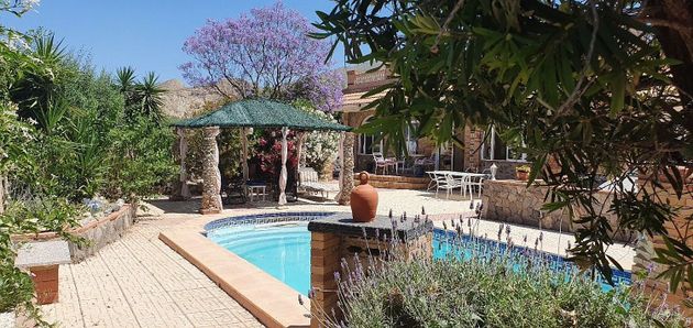 Foto 2 de Xalet en venda a Rioja de 4 habitacions amb terrassa i piscina