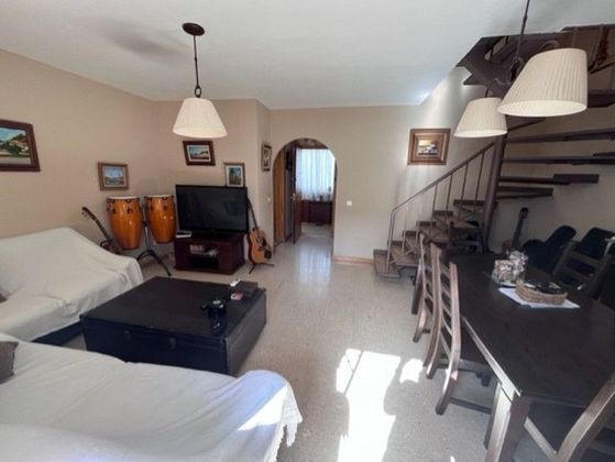 Foto 1 de Dúplex en venda a San García de 4 habitacions amb terrassa i aire acondicionat