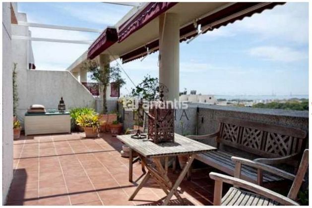 Foto 1 de Ático en alquiler en Ctra Sanlúcar-Zona Cuatro Pinos de 4 habitaciones con terraza y piscina