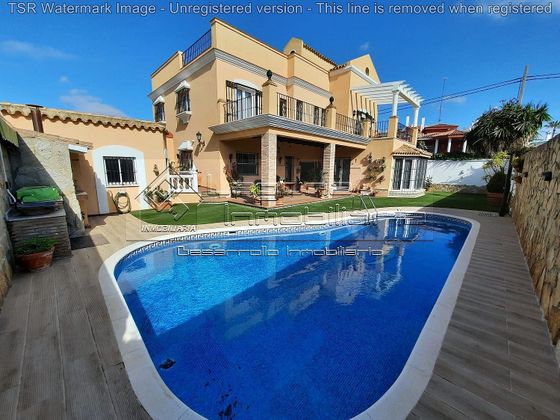 Foto 2 de Xalet en venda a Soto de Real - Villamaruja de 4 habitacions amb terrassa i piscina