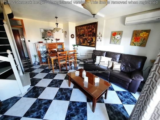 Foto 2 de Dúplex en venda a La Laguna de 3 habitacions amb terrassa i aire acondicionat